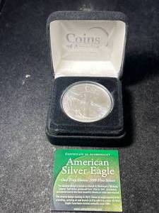 lot 72 image: 2025 AMERICAN SILVER EAGLE 1 TROY OZ .999 FINE SILVER IN BOX