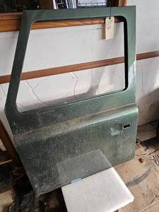FRONT LEFT DOOR FOR DEFENDER 90 OR 110