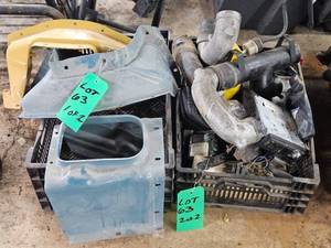 MIXED DEFENDER PARTS OT -TWO BINS