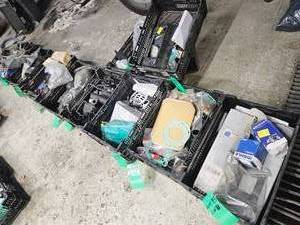 HUGE BULK LOT 11 CRATES OF NEW AND RECOVERED LAND ROVER PARTS