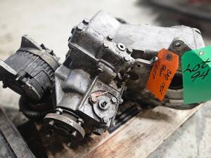 LT230 TRANSFER CASE
