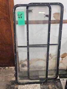 SLIDING SIDE WINDOW ASSEMBLY WITH FRAME