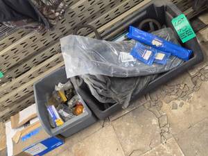 MIXED LOT - SAFETY LIGHT COVERS, NEW BRAKE DISCS, NEW BRITPART DOOR SEALS AND HARDWARE