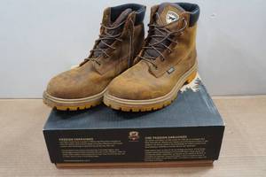 lot 16 image: Irish Setter Hopkins Mens 6 Work Boots Style 83614 - Size 11