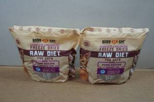 lot 33 image: Boss Cat Freeze Dried Treats -  Turkey Recipe