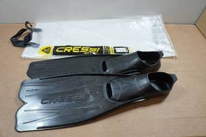 lot 54 image: Cressi Rondinella Adult Fins - 5.56.5, 3940