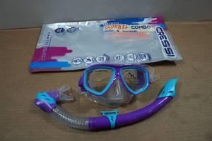 lot 66 image: Cressi Kids Snorkel Set