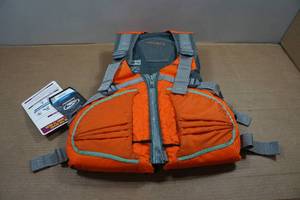 lot 87 image: Stohlquist Cruiser Adult Life Vest - ML
