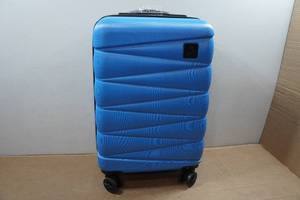 lot 114 image: Maximus Sky Bag 22 Carry-On