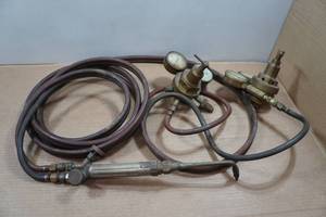 lot 132 image: OxyAcetylene Outfit