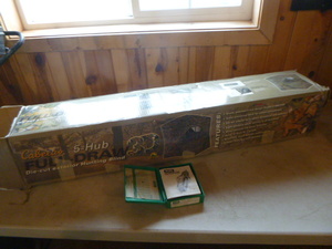 lot 12 image: Hunting Blind and Reloading Die Set