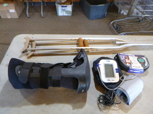 lot 47 image: Medical Items