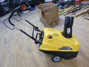 lot 95 image: Steele 21 Snowblower for Parts or Repair