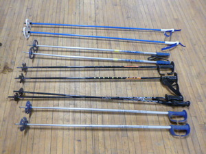 lot 109 image: 5 Sets of Ski Poles