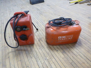 lot 126 image: 2 Gas Tanks