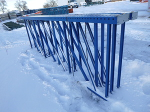 lot 3 image: 5 Pallet Racking Uprights