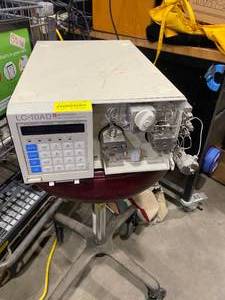 lot 5ET image: Liquid Chromatograph (597608) UNTESTED AS IS