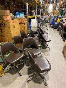 lot 10ET image: Set of 12 Brown Swivel Chairs (597835)