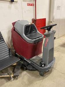lot 11ET image: Floor Scrubber (598748) See Description