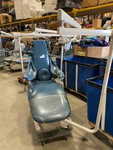 lot 24ET image: Dentist Chair (599088)