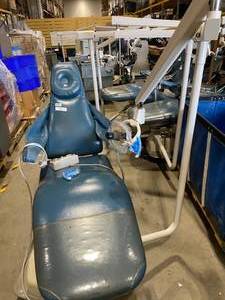 lot 26ET image: Dentist Chair (599087)