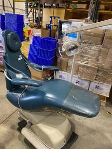lot 27ET image: Dentist Chair (599096)