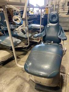lot 29ET image: Dentist Chair (599092)