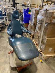 lot 31ET image: Dentist Chair (599090)