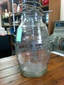 lot 55 image: Large 16 inch tall � 3 Gal Cow Embossed Authentic Vintage Glass Gem Dandy Butter Churn � Works