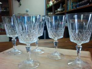 lot 72 image: Vintage Purple Tinted Cut Crystal Wine Glass Set � Clear Chime fantastic toasting tones Very nice
