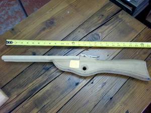 lot 124 image: Double Barrel Rubber Band Gun