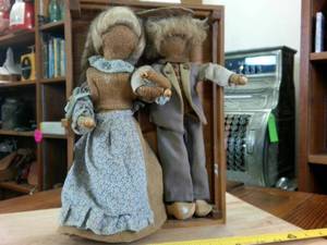 lot 138 image: Creepy Haunted Folk Art � Doll Display