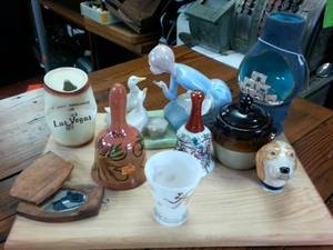 lot 205 image: Knick Knack Attack � One of each of everything
