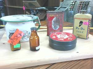 lot 223 image: Vintage Tin and mini-bottle Collection -  Po Do Talc -  Prince Albert � Whitehall � enamel mug