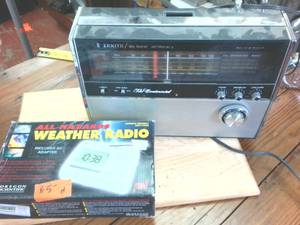 lot 225 image: All hazards weather radio plus The Continental Zenith six band vintage Radio (corded)