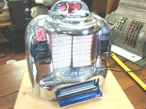 lot 236 image: Joes Diner Camel Brand Cafe Table Top Repro Radio Jukebox