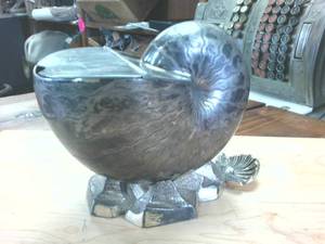 lot 274 image: Vintage Silver Plated Conch Shell � 6 inches tall and wide