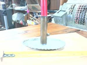 lot 283 image: Vintage Silver Plated Brass Candle Holder (with height adjuster)