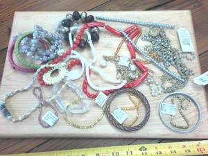 lot 285 image: Large Lot of Costume Jewelry