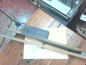 lot 290 image: The James Mfg Atkinson Wi � The Triumph -  Vintage Seed Planter