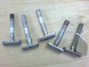 lot 350 image: Lot of 5 Vintage Razors � Talk about old school
