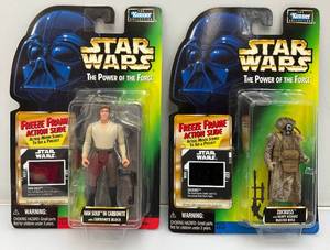 lot 21 image: 1997 STAR WARS Power Of The Force  With Freeze Frame Action Slide Action Figures (New Old Stock)
