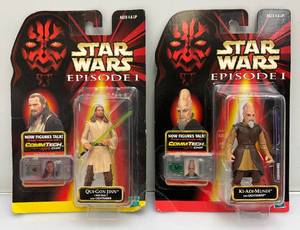 lot 31 image: 1998 STAR WARS Episode 1 Action Figures With CommTech Chips (New Old Stock)