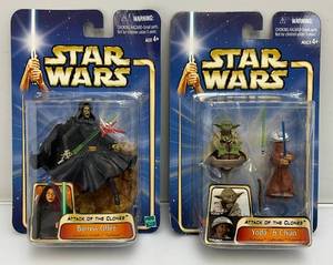 lot 42 image: 2002 STAR WARS Attack Of The Clones Ep2 Gold Series Action Figures (New Old Stock)