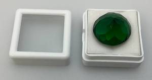 lot 77 image: 21.75 Lab Created Green Topaz Round Cut Loose Gemstone In Protective Case