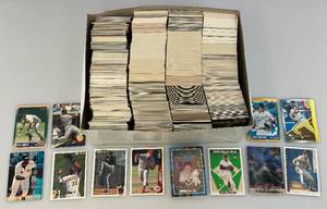 lot 107 image: Misc. Unsorted Baseball Cards