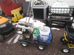 lot 73 image: Clay Pigeon Thrower Set Up on Wagon wBattery