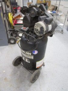 lot 59 image: Sandborn 30gal Air Compressor