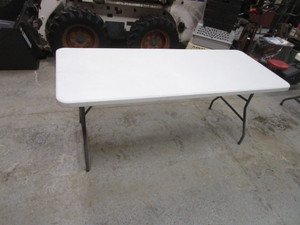 lot 57 image: 6 Banquet Table