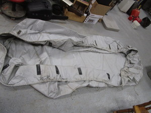 lot 115 image: 8 Box Tarp